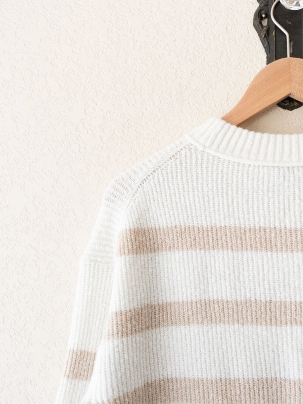 American Eagle Stripe Sweater Womens Medium Cream Tan Rib Knit Pullover Soft - Picture 11 of 14